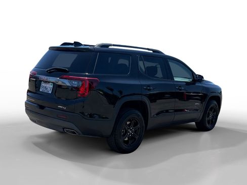Used 2023 GMC Acadia AT4 w/ Technology Package AWD/4WD image 5