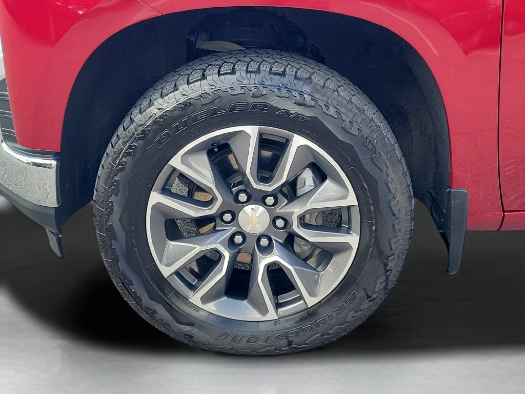 Used 2021 Chevrolet Silverado 1500 LT AWD/4WD image 27