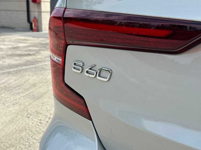 Used 2020 Volvo S60 T5 Momentum FWD image 35