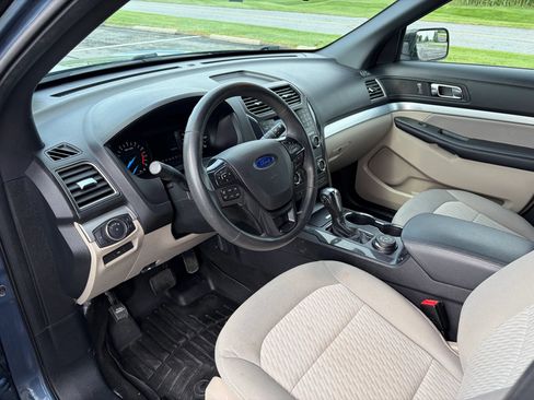 Used 2019 Ford Explorer 4WD w/ Class III Trailer Tow Package image 8
