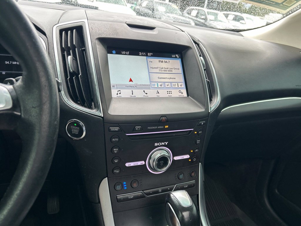 Used 2018 Ford Edge Titanium w/ Equipment Group 302A AWD/4WD image 29