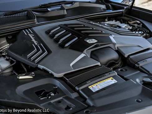 Used 2024 Lamborghini Urus S image 10