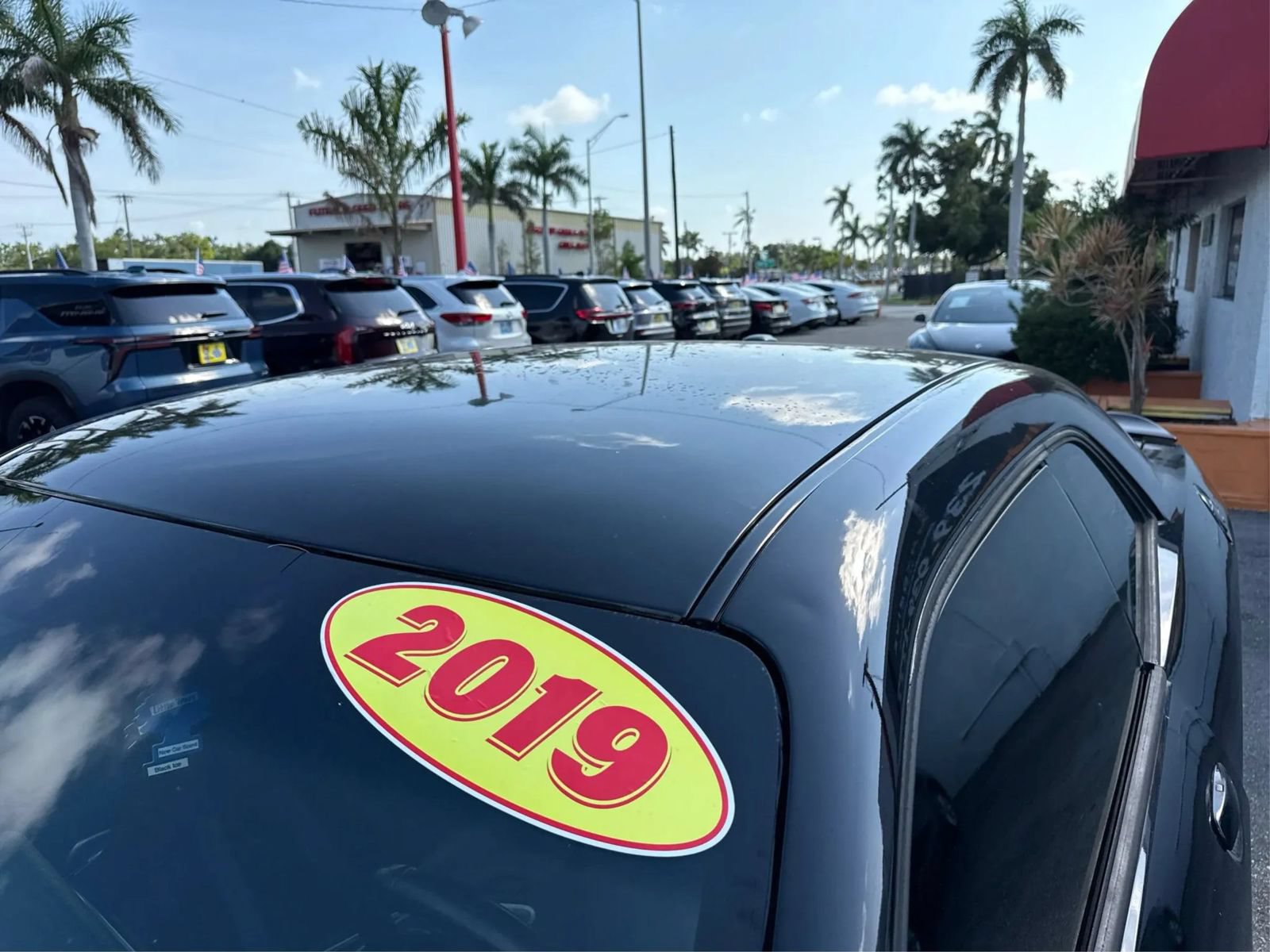 Used 2019 Dodge Challenger SXT w/ Blacktop Package RWD image 12