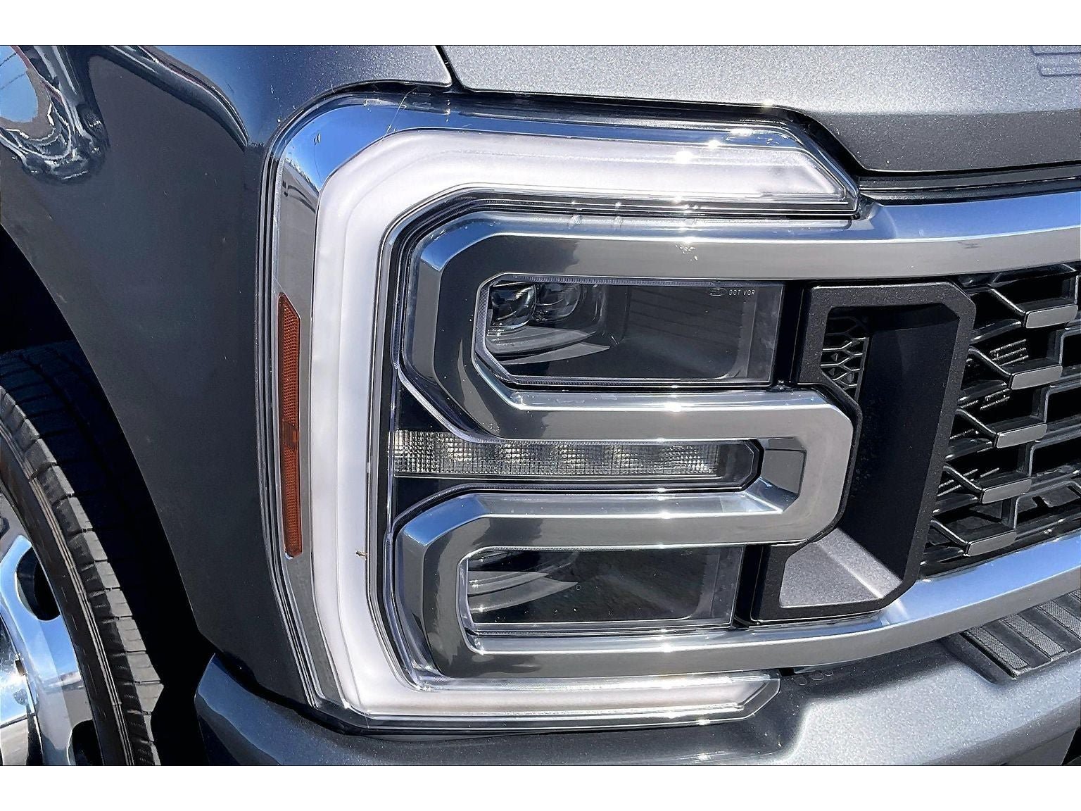 Used 2026 Ford F350 Platinum AWD/4WD image 30