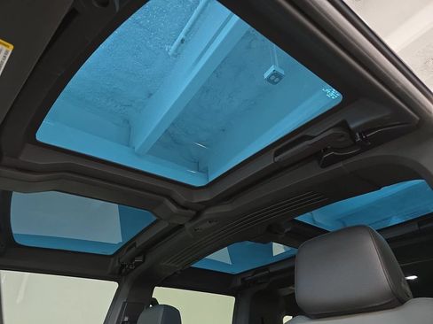 Used 2024 GMC Hummer EV 2X AWD/4WD image 22