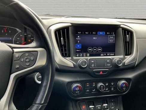 Used 2019 GMC Terrain SLT w/ Preferred Package FWD image 9