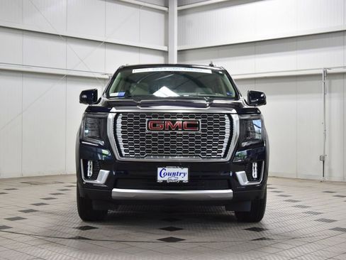 Used 2024 GMC Yukon Denali AWD/4WD image 2