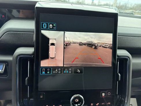 New 2026 GMC Yukon XL AT4 Ultimate AWD/4WD image 27