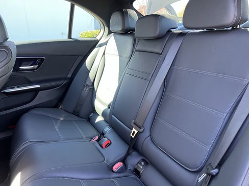 Certified 2025 Mercedes-Benz C 300 Sedan image 33