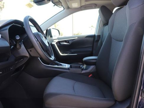 Used 2025 Toyota RAV4 XLE w/ Convenience Package image 11