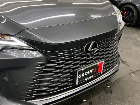 Used 2025 Lexus RX 350h Premium w/ Convenience Package image 29