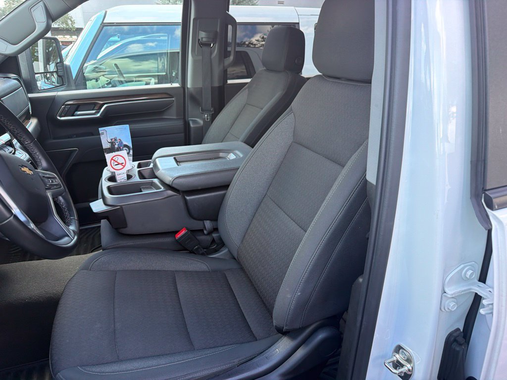 Used 2026 Chevrolet Silverado 2500 LT AWD/4WD image 8