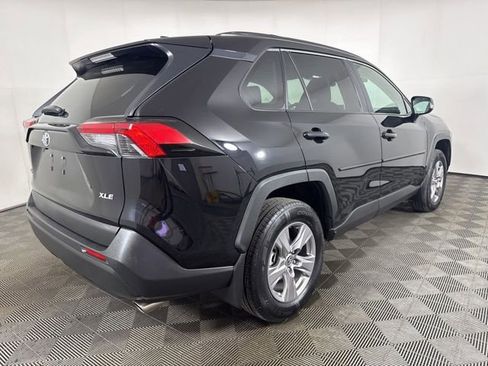 Used 2023 Toyota RAV4 XLE w/ Convenience Package FWD image 3