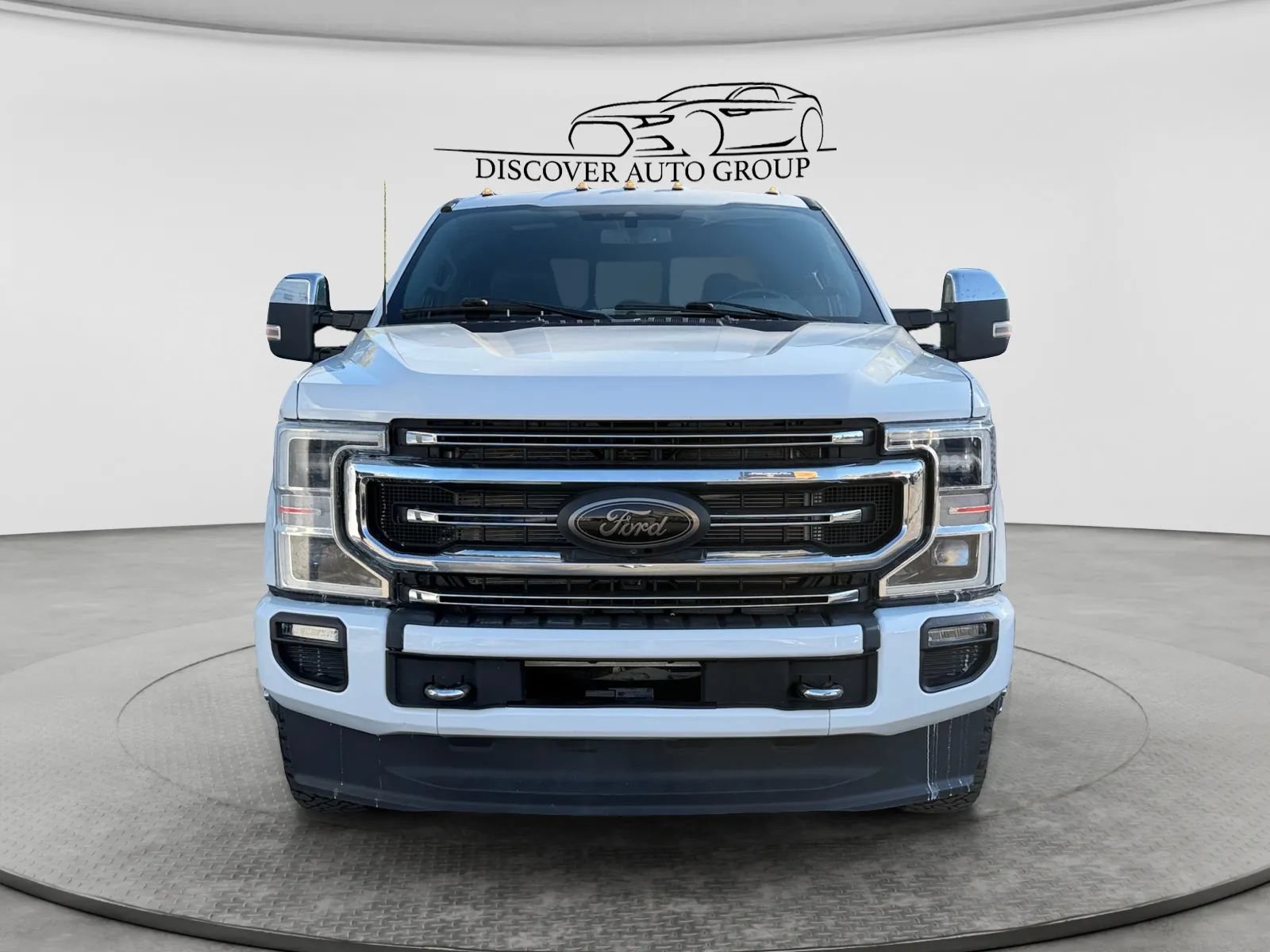 Used 2022 Ford F350 Platinum AWD/4WD image 3