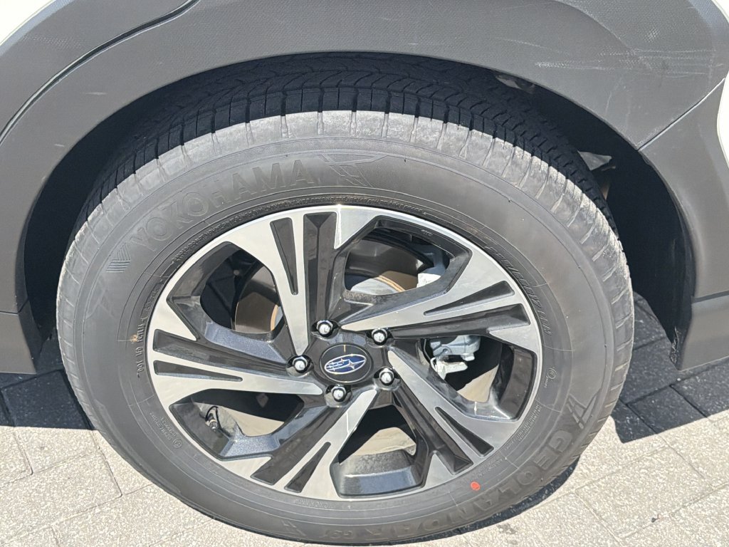 Certified 2025 Subaru Crosstrek 2.5i Premium AWD/4WD image 15
