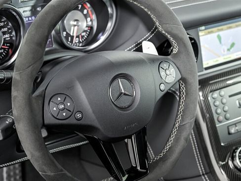 Used 2015 Mercedes-Benz SLS AMG GT Final Edition image 23