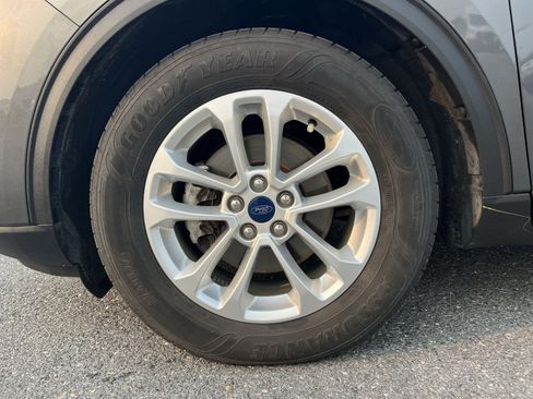 Used 2020 Ford Escape SE FWD image 12