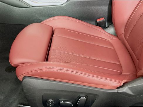 Used 2025 BMW 430i Coupe w/ M Sport Package image 20