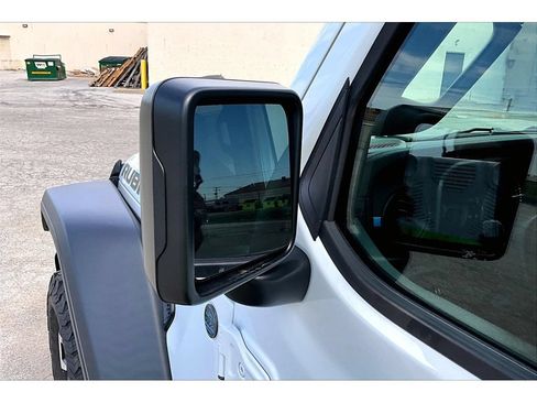 Certified 2024 Jeep Wrangler Unlimited Rubicon 4xe AWD/4WD image 33