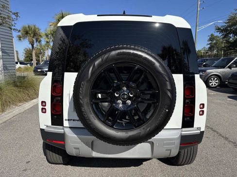 Certified 2025 Land Rover Defender 110 S image 7