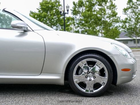 Used 2005 Lexus SC 430 Convertible RWD image 11