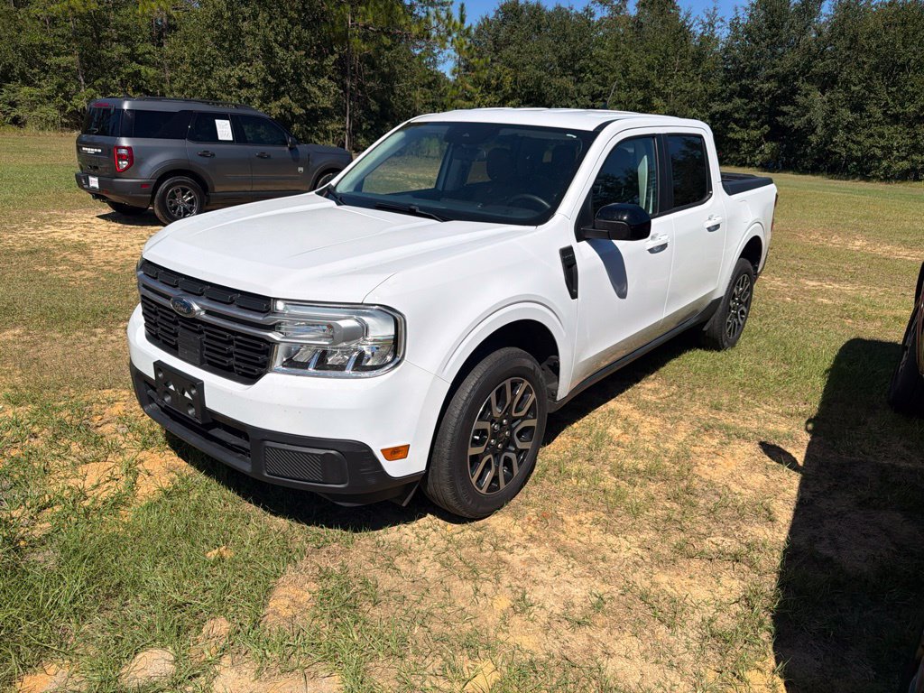 Used 2024 Ford Maverick Lariat FWD image 1