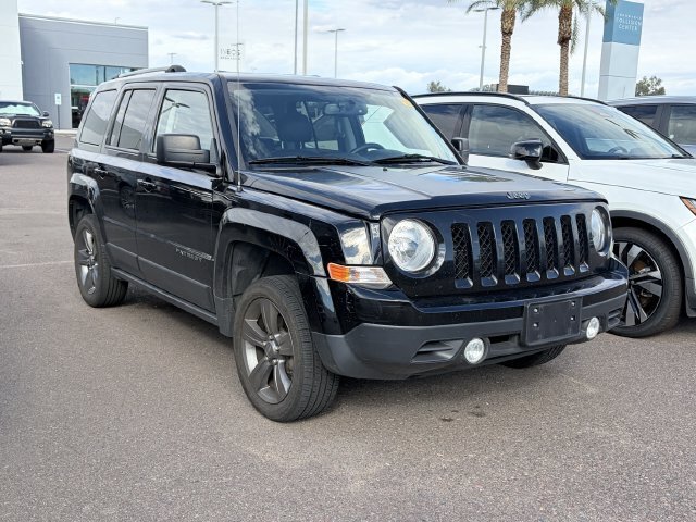 Used 2017 Jeep Patriot Sport w/ Power Value Group FWD image 3