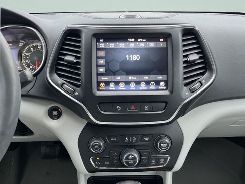 Used 2022 Jeep Cherokee Latitude Lux w/ Sun & Sound Group AWD/4WD image 27