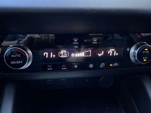 Used 2022 Mitsubishi Outlander SEL image 17