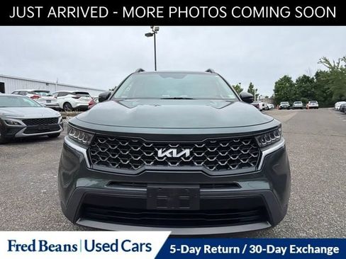 Used 2022 Kia Sorento S w/ Panoramic Sunroof Package AWD/4WD image 2