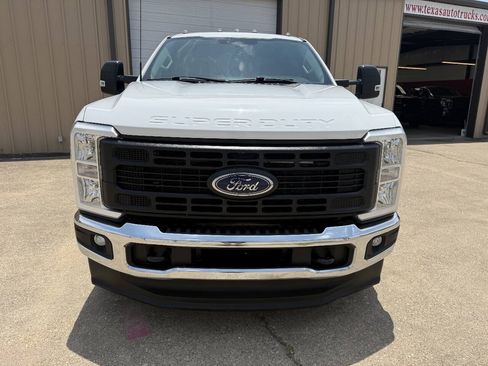 Used 2023 Ford F350 XL AWD/4WD image 4