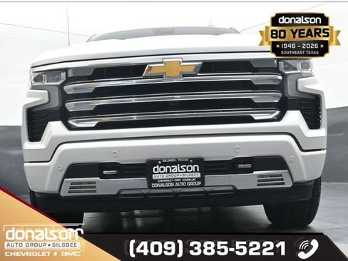 Used 2023 Chevrolet Silverado 1500 High Country w/ Technology Package image 17