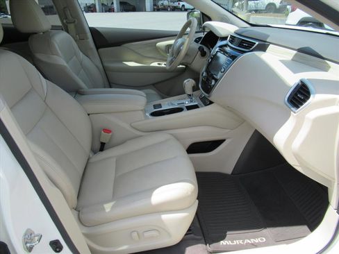 Used 2018 Nissan Murano SL w/ Moonroof Package image 10