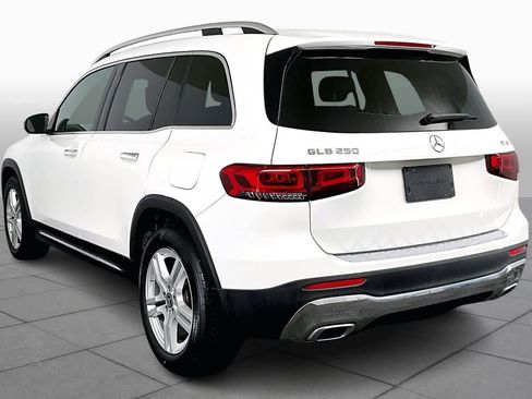 Used 2023 Mercedes-Benz GLB 250 4MATIC image 11