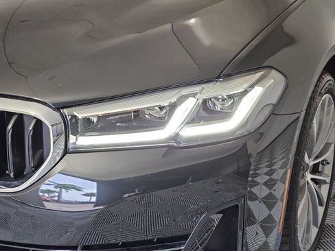 Used 2022 BMW 530i RWD image 31