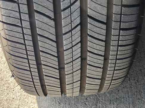 Used 2025 Lexus ES 350 w/ Premium Package image 11