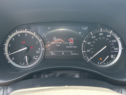 Used 2021 Toyota Highlander XSE FWD image 28