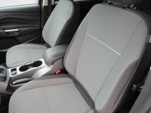 Used 2015 Ford Escape SE FWD image 17
