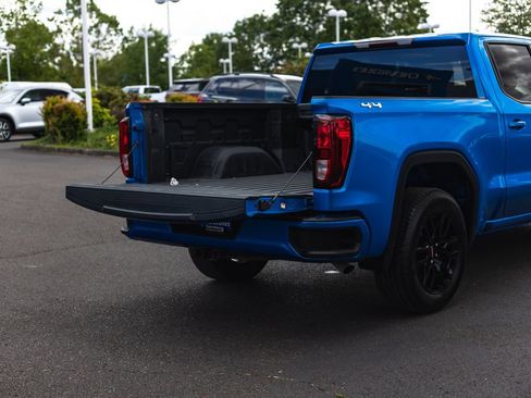Used 2024 GMC Sierra 1500 Elevation AWD/4WD image 9