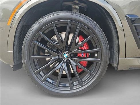 Used 2026 BMW X5 xDrive40i w/ M Sport Package AWD/4WD image 22