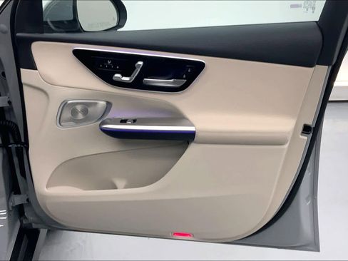 New 2026 Mercedes-Benz GLC 300 image 11