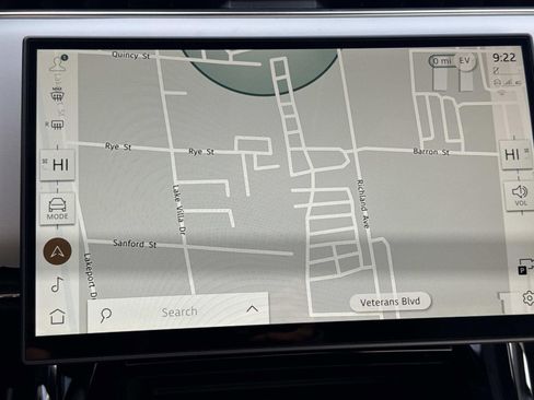 Used 2025 Land Rover Range Rover Sport Dynamic SE image 22