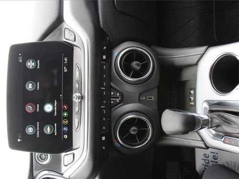 Used 2023 Chevrolet Blazer LT w/ Convenience Package image 14