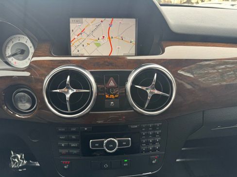Used 2013 Mercedes-Benz GLK 350 4MATIC image 14