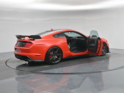 Used 2022 Ford Mustang Shelby GT500 w/ Carbon Fiber Track Pack image 5