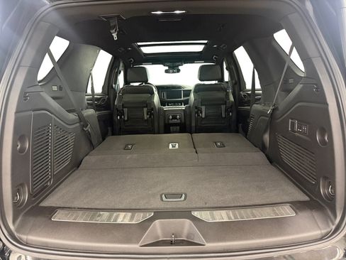 Used 2024 GMC Yukon Denali AWD/4WD image 29