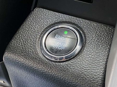 Used 2018 Ford F150 Platinum w/ Trailer Tow Package image 31