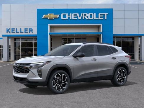 New 2026 Chevrolet Trax RS image 2