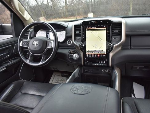 Used 2019 RAM 1500 Laramie image 31