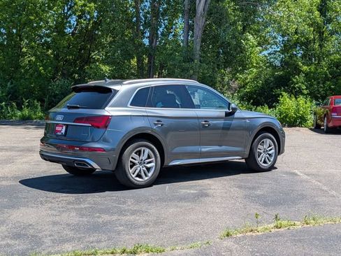 Used 2023 Audi Q5 2.0T Premium w/ Convenience Package AWD/4WD image 5